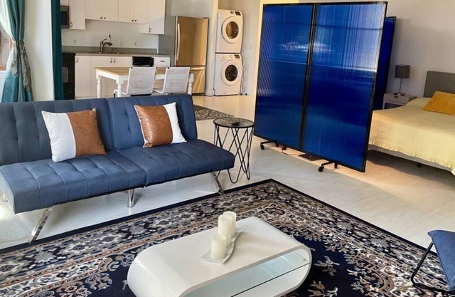 Furnished! Beautiful Loft in the Old Town/Pearl/Downtown Area
