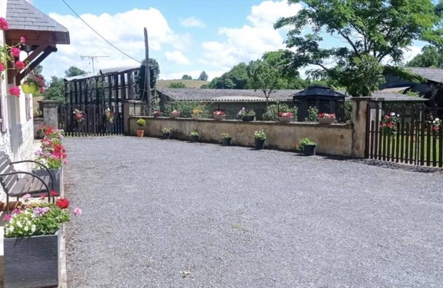 Casa rural Corine con vistas a la montaña y terraza privada