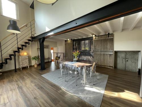 Gîte chaleureux avec piscine et WiFi, près de Vichy - FR-1-489-444