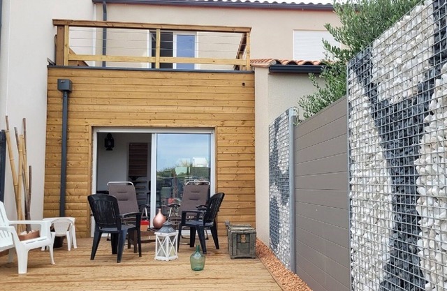 Gîte Du Soleil Maison Traversant Avec Terrasse et Solarium