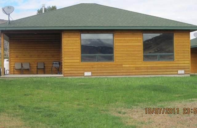 Cabaña Gardiner por el parque de Yellowstone / fechas abiertas