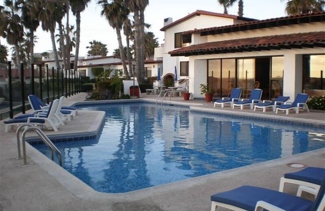 Complejo privado con villas con vista al mar - Acceso a Sandy Beach - ¡Excelente ubicación! $ 99