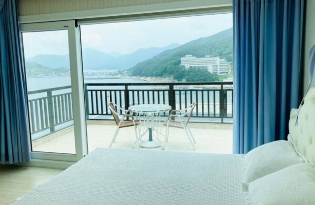 Geojedo Peace Pool Pension