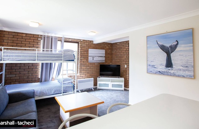 George Hideaway: 30A George Street