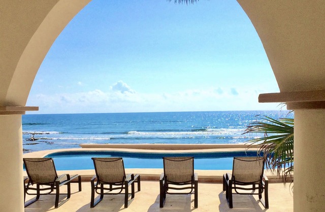 Impresionante villa frente al mar del Caribe, piscina junto al mar - Chef disponible