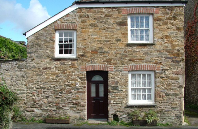 Geranium Cottage, cabaña independiente de tres dormitorios, centro de Lostwithiel PL22