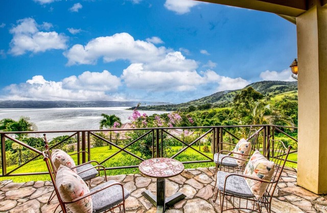 Imagine sipping your morning coffee as the sun begins to rise just over Vulcan Arenal