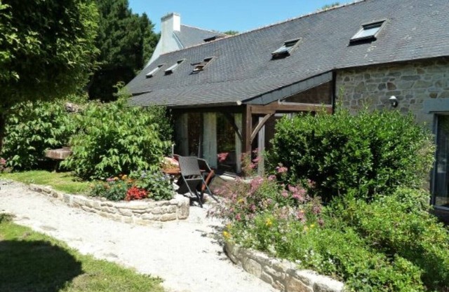 Gite H Benodet 4 casas rurales y 5 apartamentos en un hermoso jardín de 8 acres Country