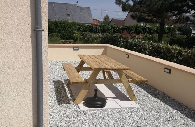 Cottage 100 meters from the beach