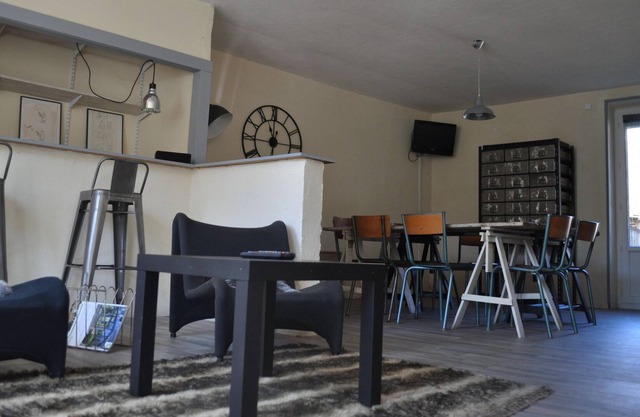 Gïte Maela el taller, estilo indebida en Ceusot para 8 personas