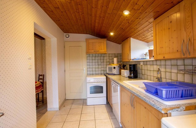 Casa rural Rouffignac-Saint-Cernin-de-Reilhac, 2 dormitorios, 4 personas