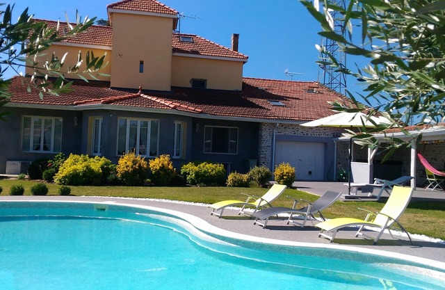 Gîte bienvenido con nosotros cazeres
