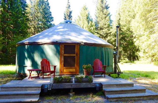 Glamp en nuestra hermosa yurta del norte de Idaho