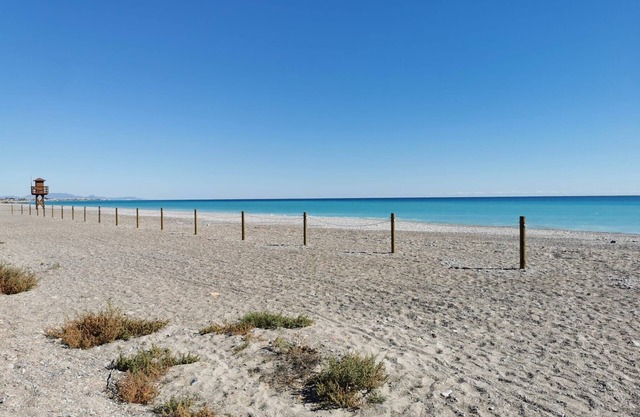 Global Properties: Adosado con vistas al mar en la playa de Corinto