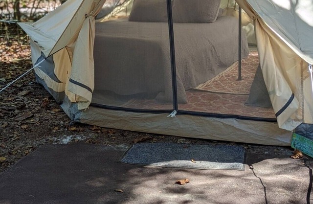 Goat House Farm Stay Cozy Tent