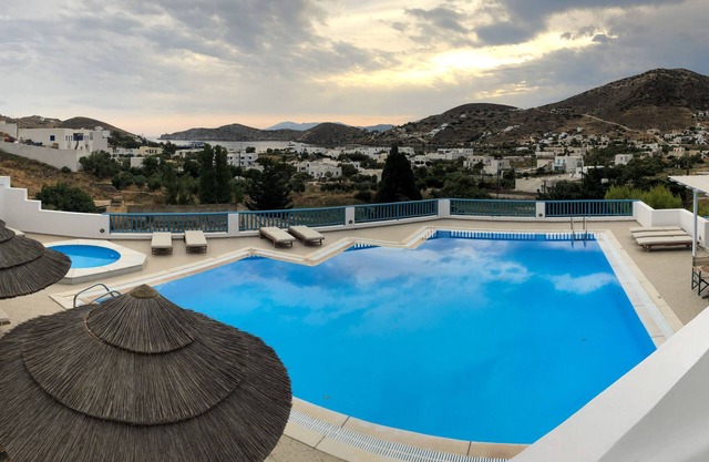 Golden Sun Hotel