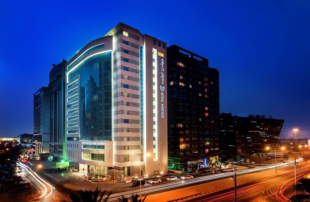 Golden Tulip Doha (Luxury City Hotel)