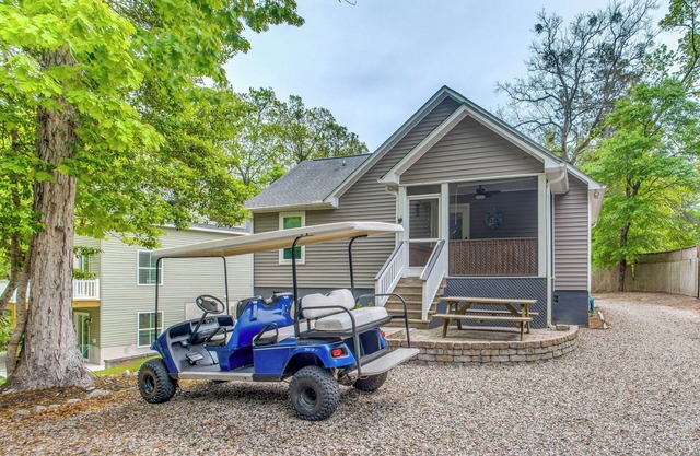 Golf Cart Included: Little River Cottage w/ Deck!