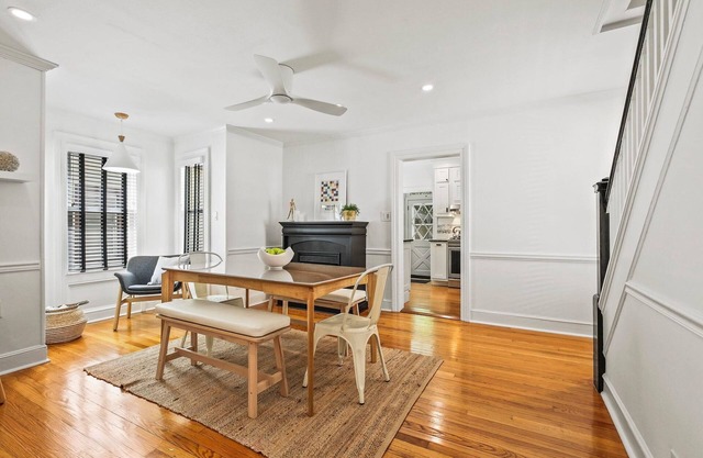 Gorgeous, 2-BR House w/Huge Back Terrace + On-Site Free PARKING in Ocean Grove!