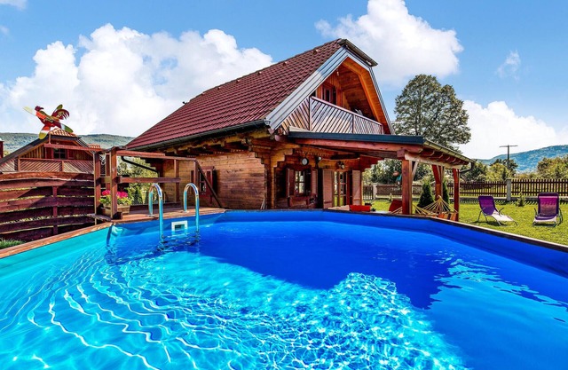 Casa que admite mascotas en Licko Lesce