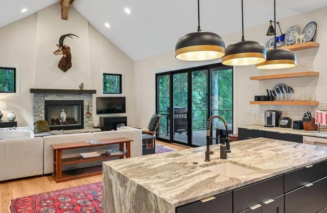 Gorgeous Modern Mountain Home