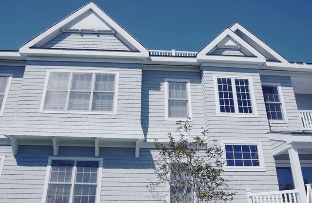 Hermosa casa grande "entre los puentes" en Dune Road en Westhampton Beach