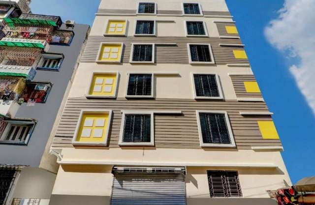 Goroomgo Luxuries Stay Lake Town Kolkata