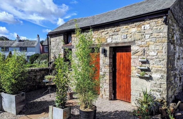 Grade 2 Listed Lakeland Bothy & Sauna in Caldbeck