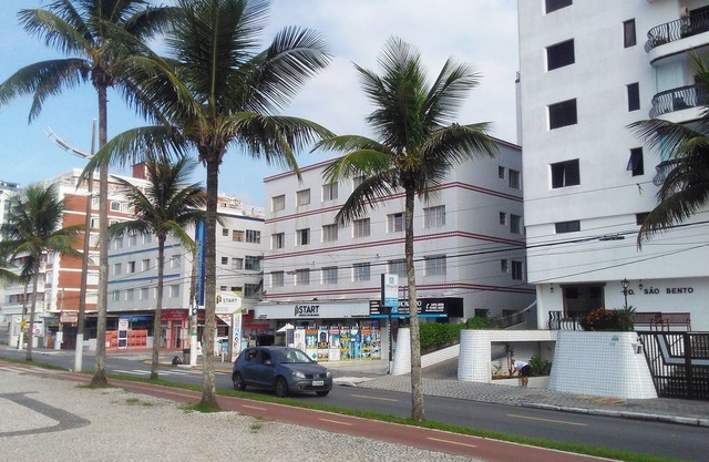 GRAND BEACH: Excelente apartamento. vista al mar completa. Tiene capacidad para 08 personas.