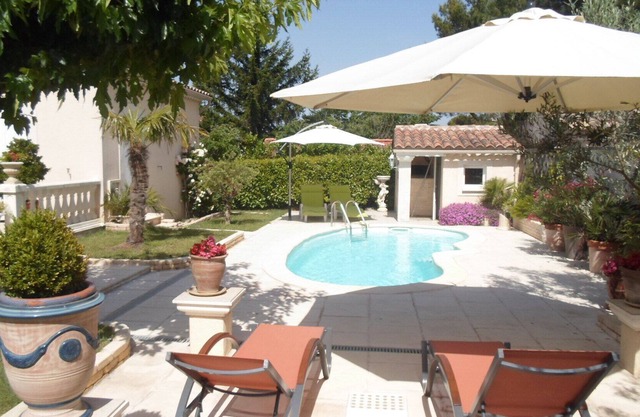 Interpretaciones Espléndido chalet de lujo, piscina ,, AVIGNON