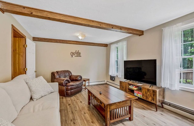 Great location, spacious home and yard w/ Private beach access