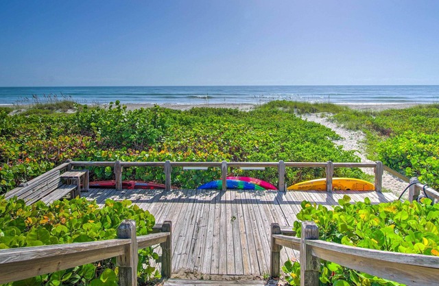 Ground Floor/Oceanfront Condo w/ Beach Access