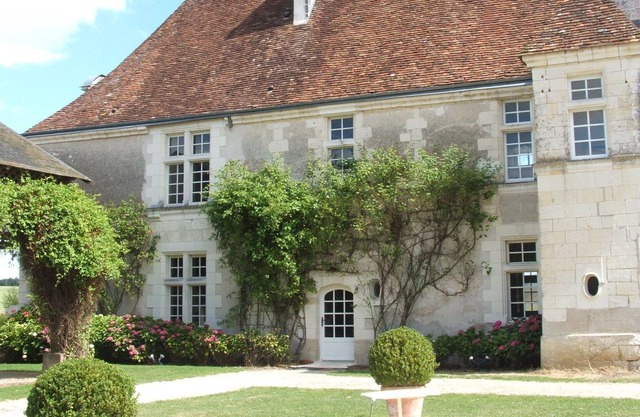 Alojamiento para grupos 32 personas - LOCHES (37600) - MANOIR DE LA ROUSSELLIERE