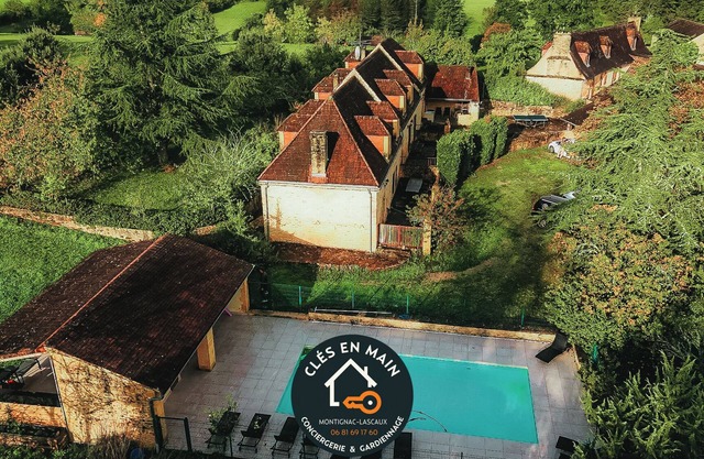 Group accommodation, swimming pool and tennis