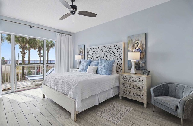 *** Nuevo *** Frente al Golfo, Servicio de playa, Se aceptan mascotas Crystal View 102 3bed / 3