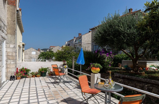 Guest House Bradas