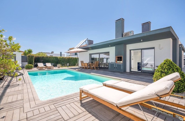 GuestReady - Villa Azeitão Retreat