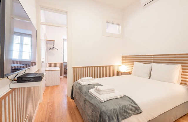 GuestReady - Neoclassical Suite - RC E - Ajuda