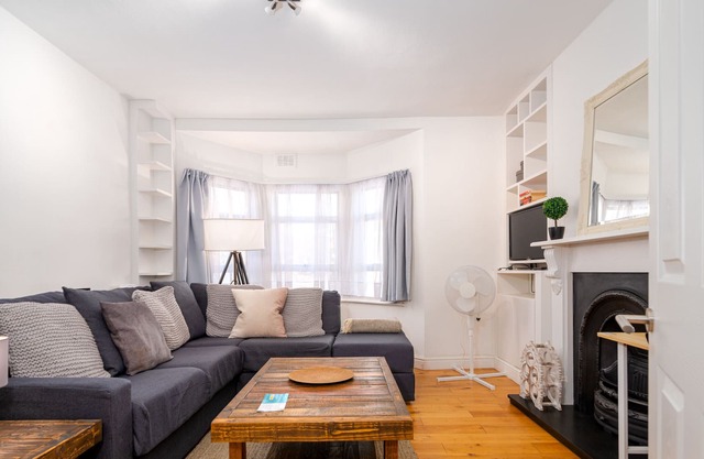 GuestReady - Estancia relajante en un suburbio de Londres