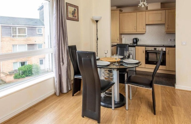 GuestReady - Top Floor Apt 2min walk to O2 Apollo