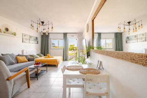 GW014 Gugel Waves Patio and Pool Seaview Apartments