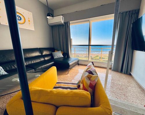GW317 Gugel Waves Amazing Seaview Pool Apartments