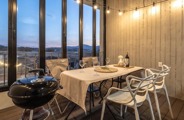 Gyeongju EL Poolvilla Pension
