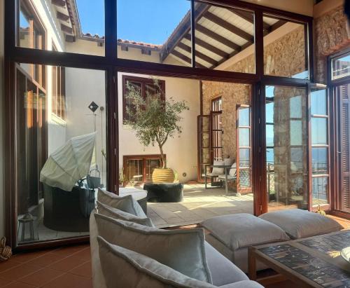 Gytheio Retreat, Panoramic Sea View apartment