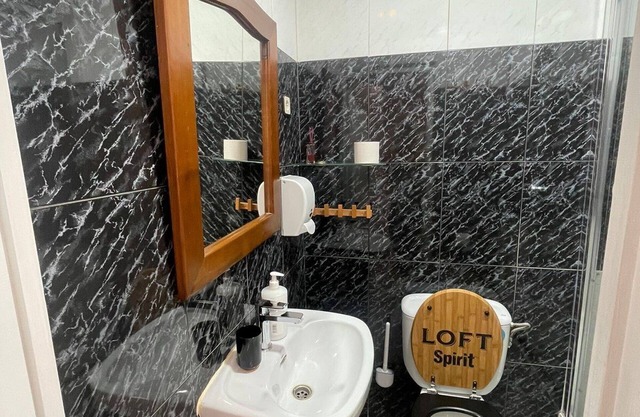 Doble Estandar Interna - Bańo Privado