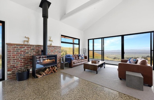 Half Mile High - Merrijig - Sleeps 10