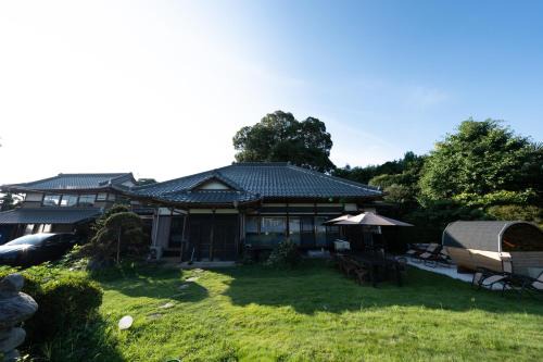 HANABI 農業体験 サウナ BBQが楽しめる 3,000坪貸切 花火師の打ち上げ花火 2棟利用でペット可 Wi-Fi完備