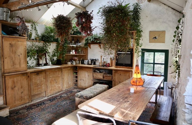 Hapus Yurt Luxury Yurts & Barn