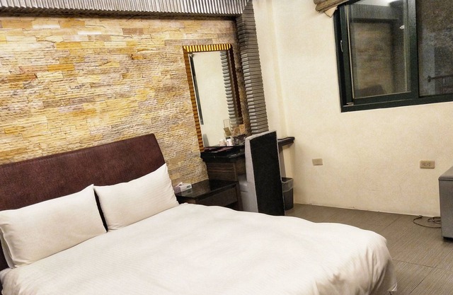 Harbor Elite Hotel