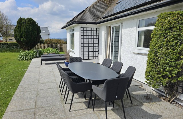 Heathfield - a holiday home that sleeps 8 guests in 4 bedrooms
